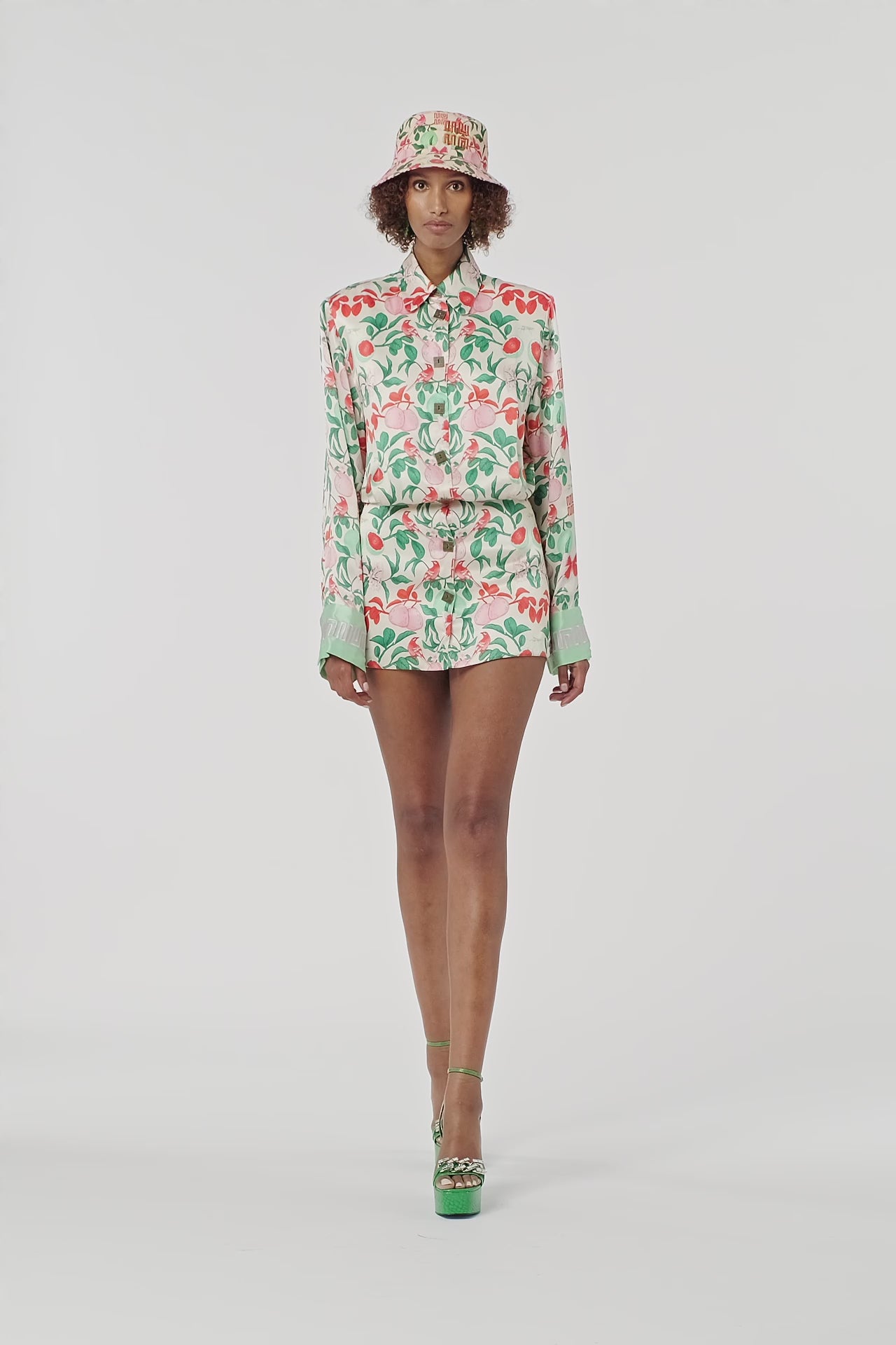 Pomelo Reversible Bucket Hat MUMA WORLD