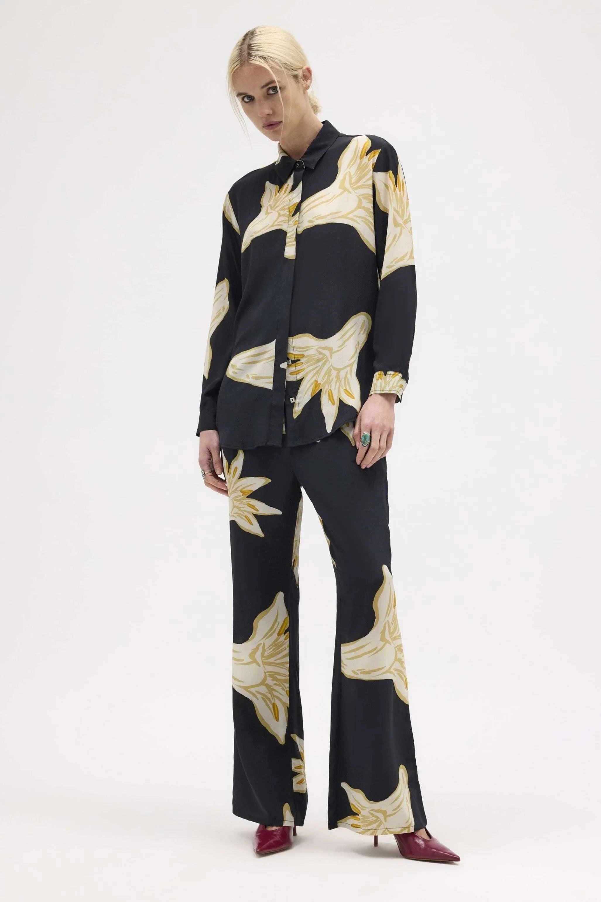 Black Lily Bias Pants - MUMA WORLD