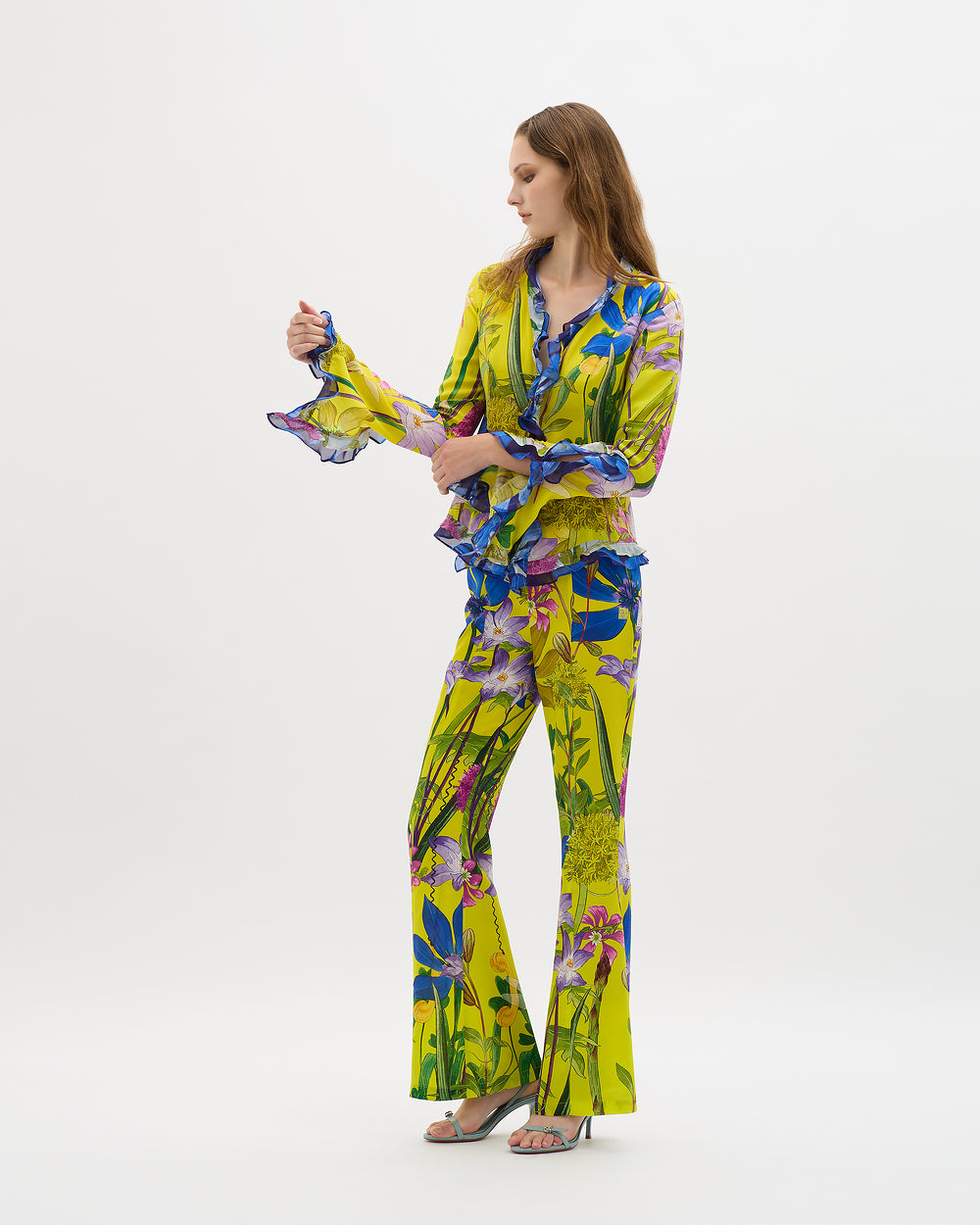 In The Garden Belel Tailored Ruffle Pants - MUMA WORLD  Pant