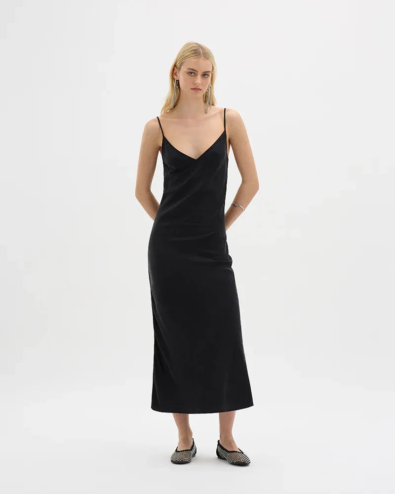 Eden Night Embroidered Maxi Dress - MUMA WORLD