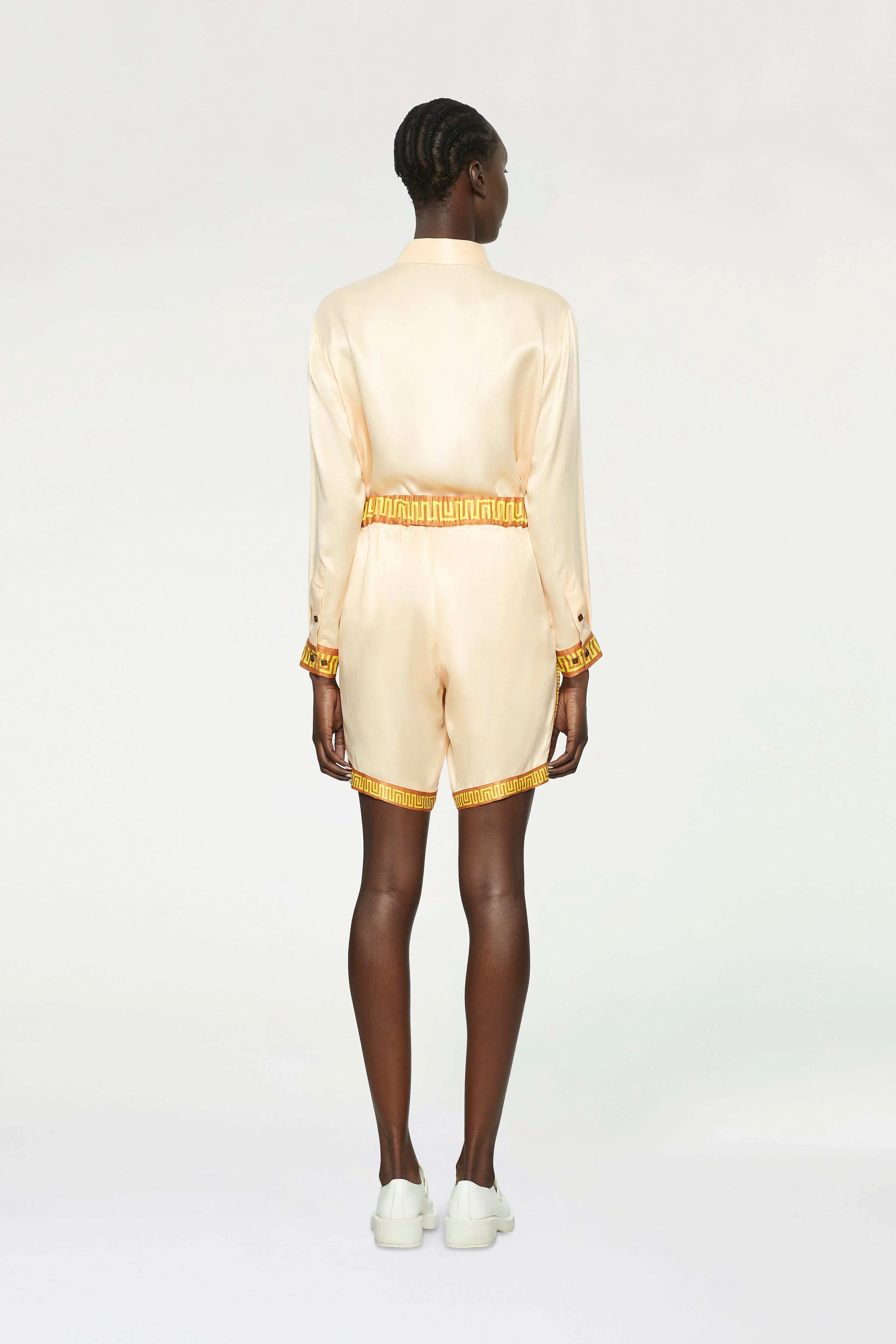 Creme Short - MUMA WORLD