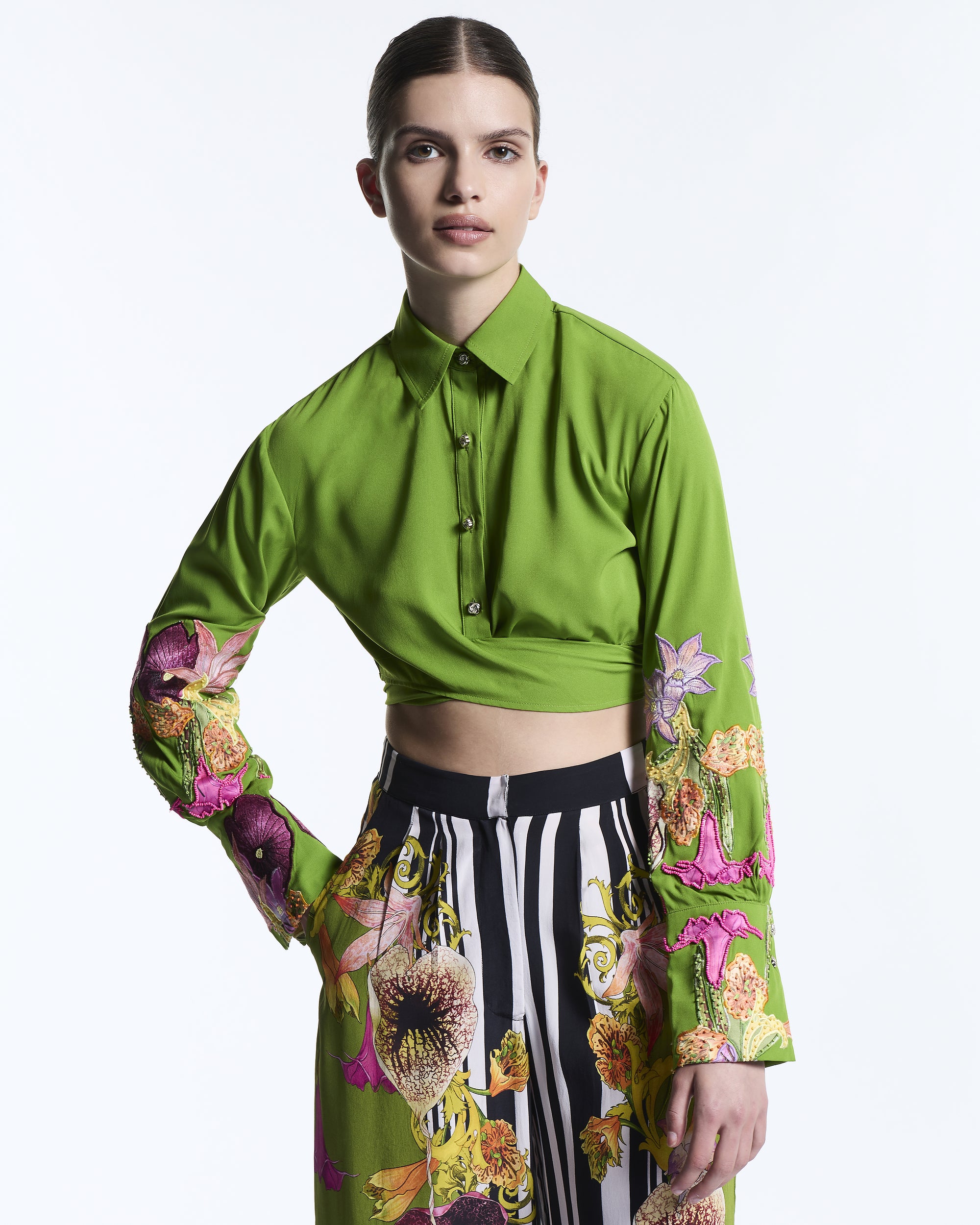 FLORAL CANOPY BEADED CROPPED SHIRT
