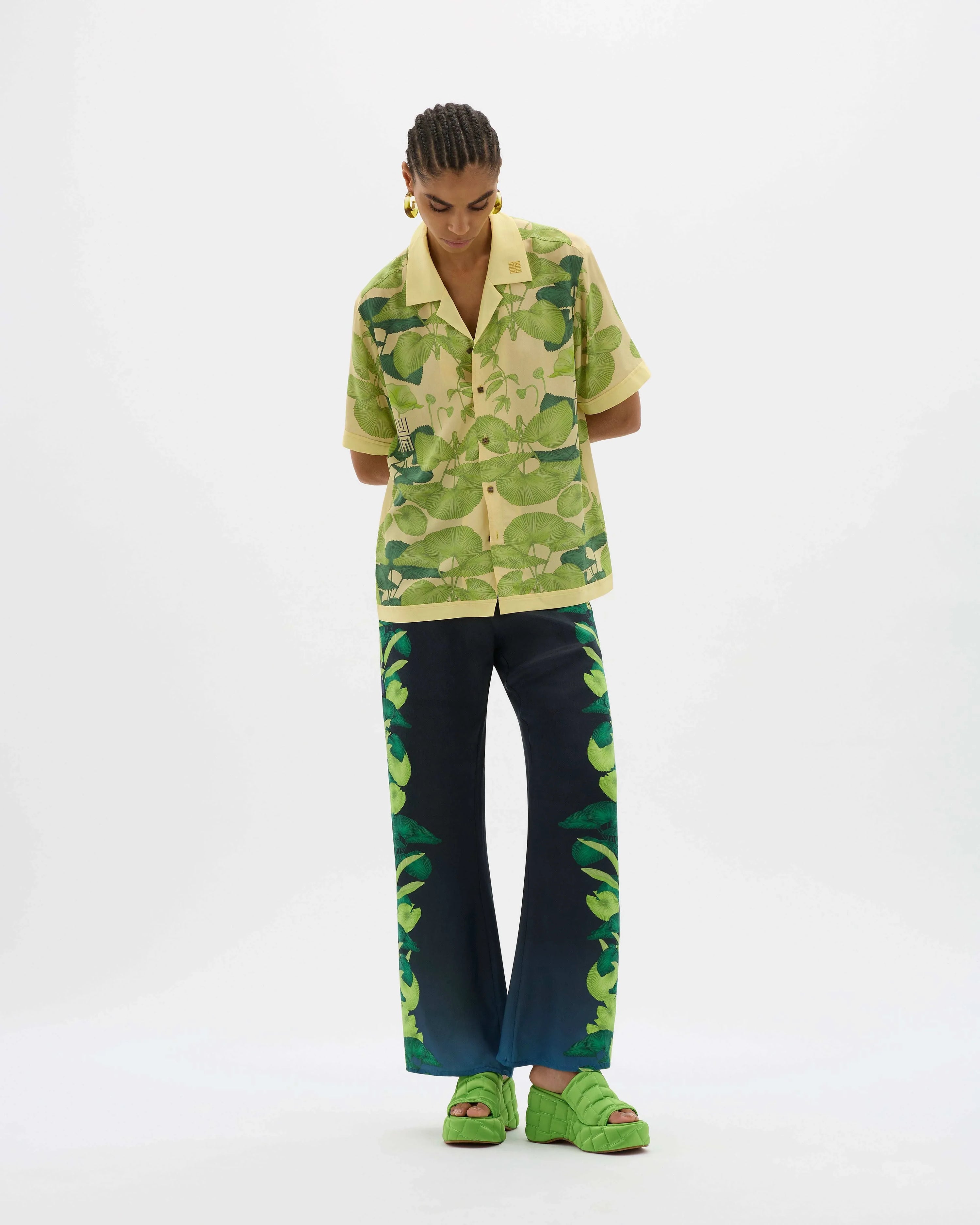 Yin Lotus Illustrated Short Sleeve Shirt - MUMA WORLD