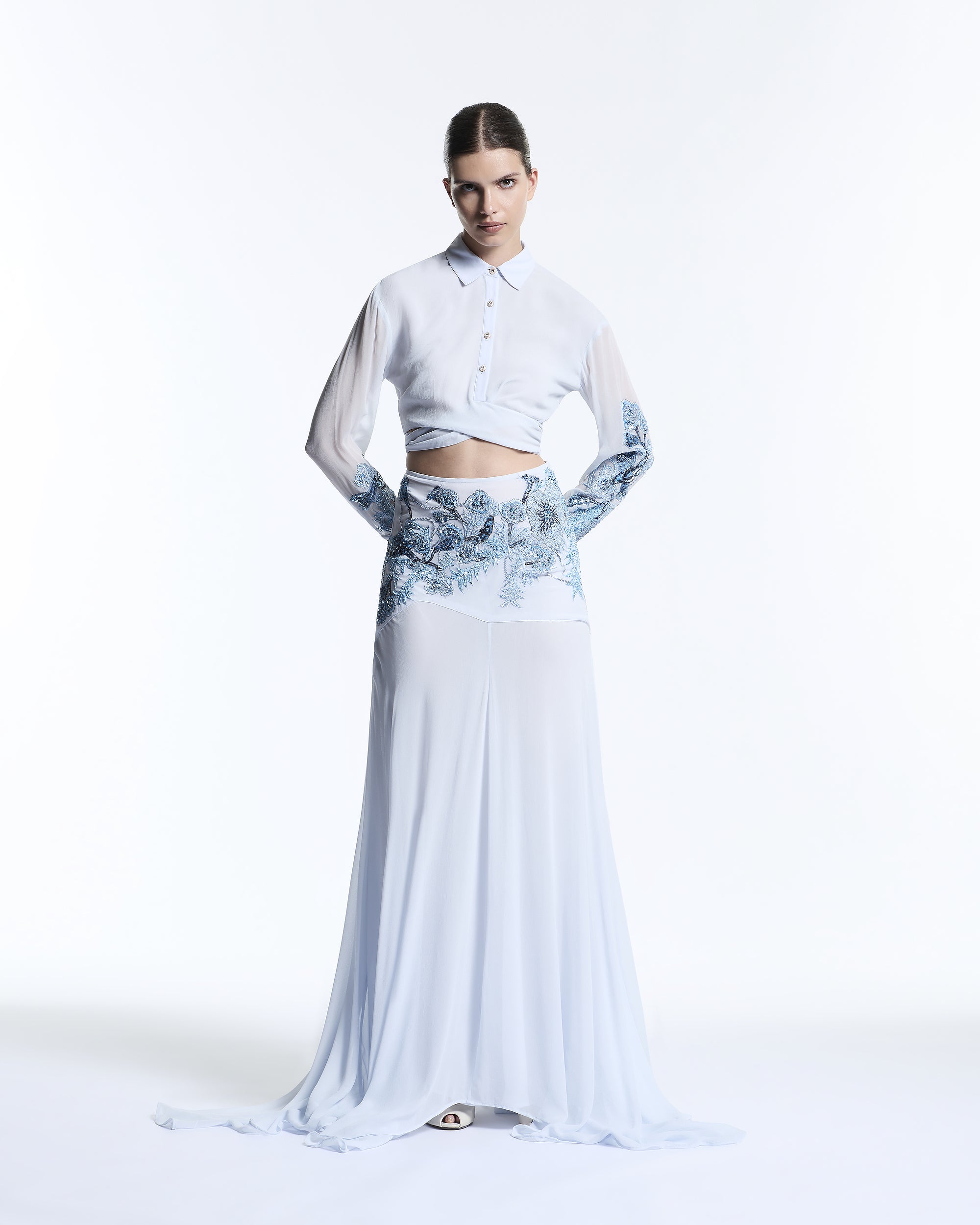 BLUE VINE EMBROIDERED TOP